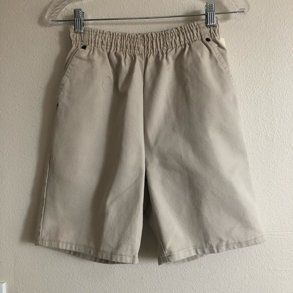 $10 or FREE in bundle VINTAGE High waist elastic waist canvas shorts